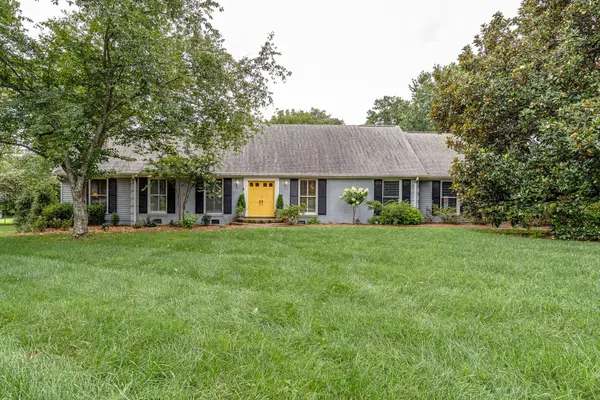 9017 Ford Dr, Brentwood, TN 37027