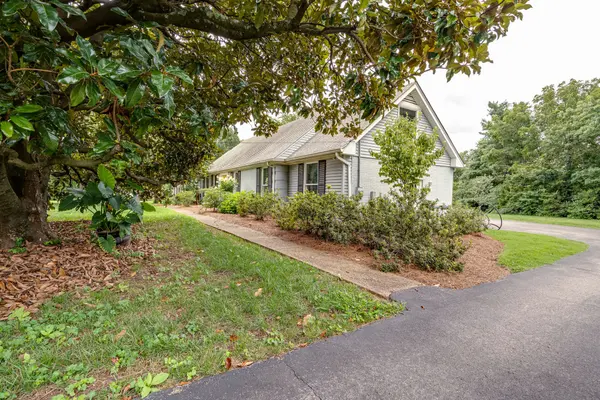 9017 Ford Dr, Brentwood, TN 37027