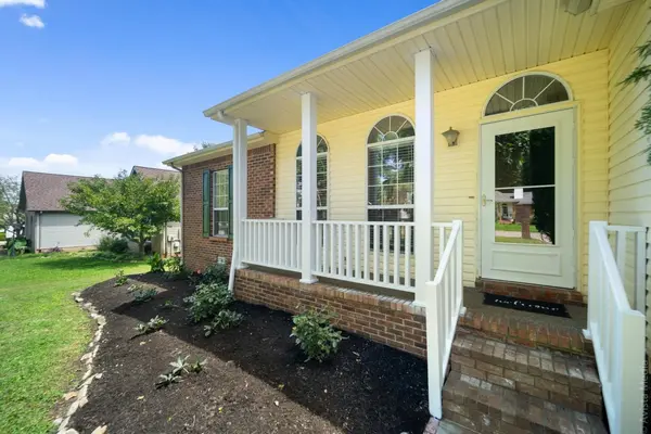 327 Huntington Dr, Gallatin, TN 37066