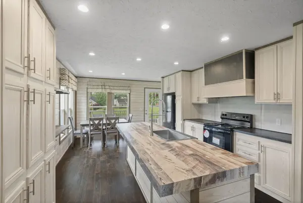 324 N Harris Rd, Portland, TN 37148