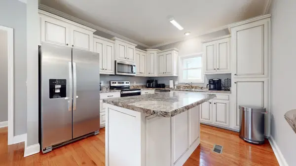 8342 Fredonia Rd, Manchester, TN 37355