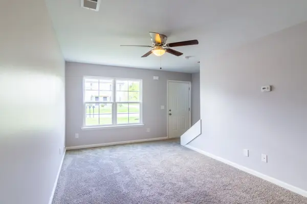 1264 Macedonia Dr, Murfreesboro, TN 37130