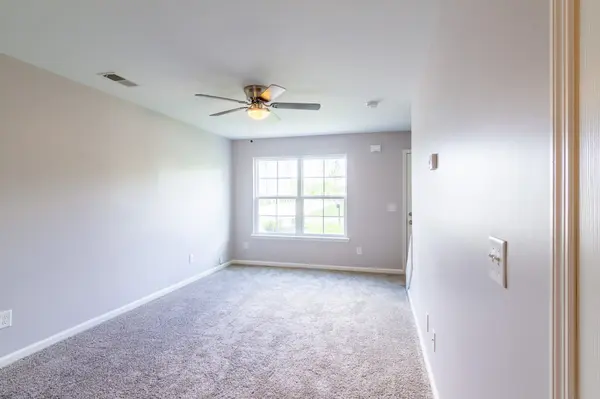 1264 Macedonia Dr, Murfreesboro, TN 37130