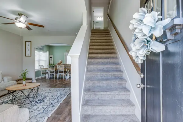 415 Middleton Ln, Pleasant View, TN 37146