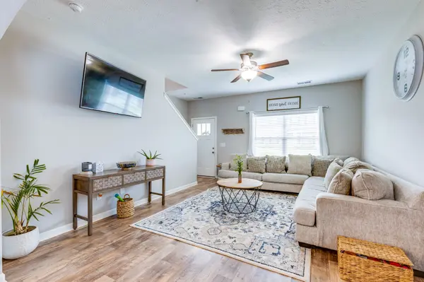 415 Middleton Ln, Pleasant View, TN 37146