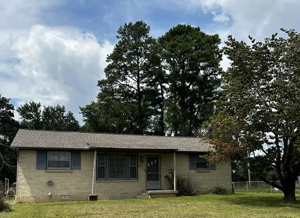 215 Charlemagne Blvd, Clarksville, TN 37042