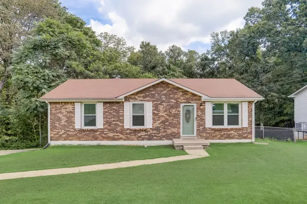503 Ginkgo Dr, Clarksville, TN 37042
