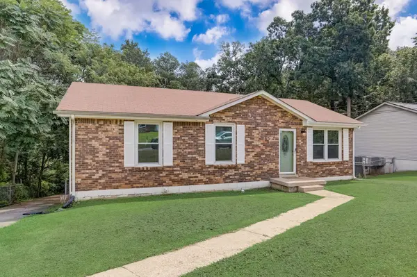 503 Ginkgo Dr, Clarksville, TN 37042