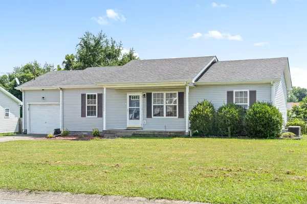 244 Golden Pond Ave, Oak Grove, KY 42262