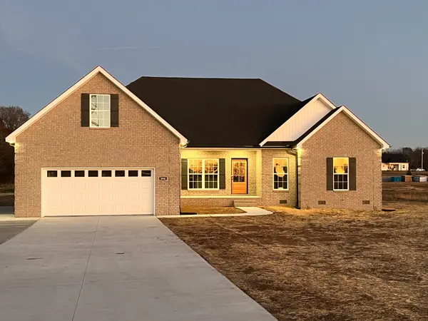394 Honeybee Dr, Unionville, TN 37180