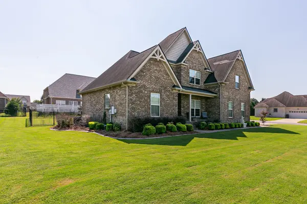 5106 General Eisenhower Dr, Murfreesboro, TN 37129