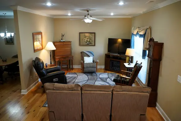 225 James Longstreet Blvd, Fayetteville, TN 37334