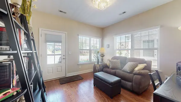 707 Fern Hollow Rd, Hendersonville, TN 37075