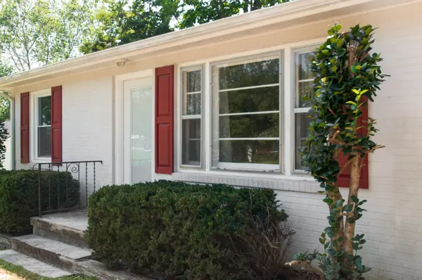 314 W Chestnut St #W, Dickson, TN 37055