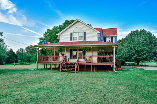 1900 Egypt Rd, Chapel Hill, TN 37034