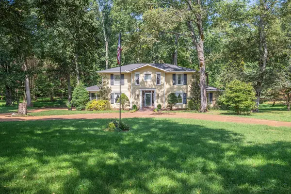 906 Tulip Grove Rd, Hermitage, TN 37076