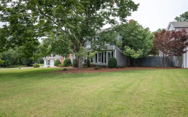 100 Iroquois Ct, Hendersonville, TN 37075