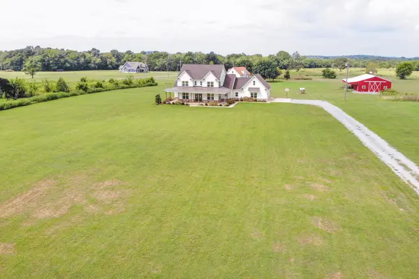 6992 Wayside Rd, Christiana, TN 37037