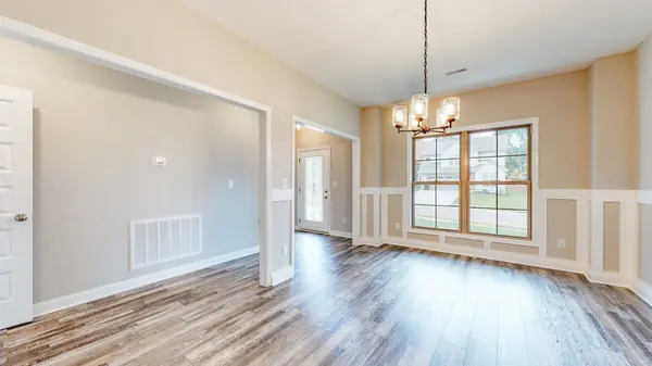 2022 Ireland Way, Clarksville, TN 37042