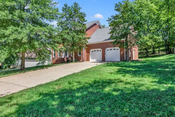 119 Deerfield Dr, Columbia, TN 38401