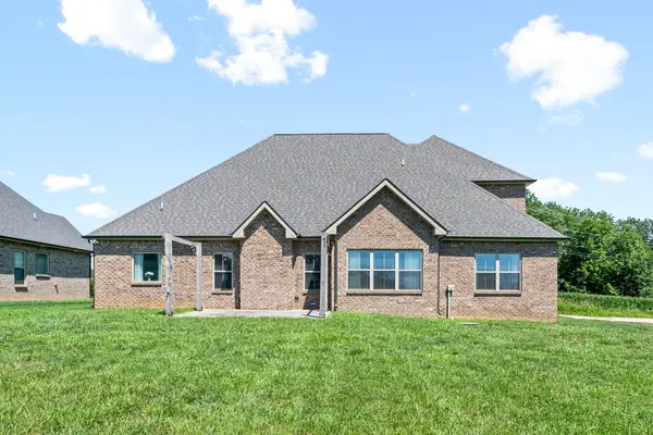 3184 Dunlop Ln, Clarksville, TN 37043