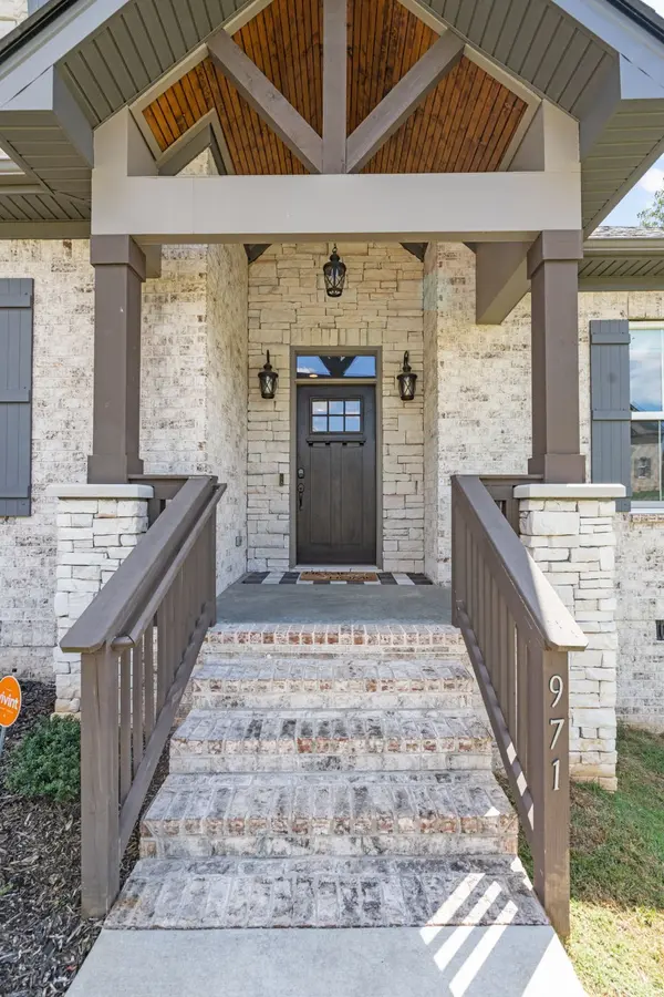 971 Nashs Nook, Columbia, TN 38401