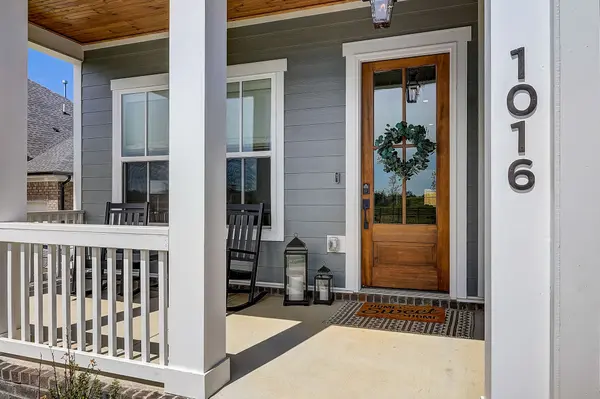 1016 Pine Creek Dr, Arrington, TN 37014