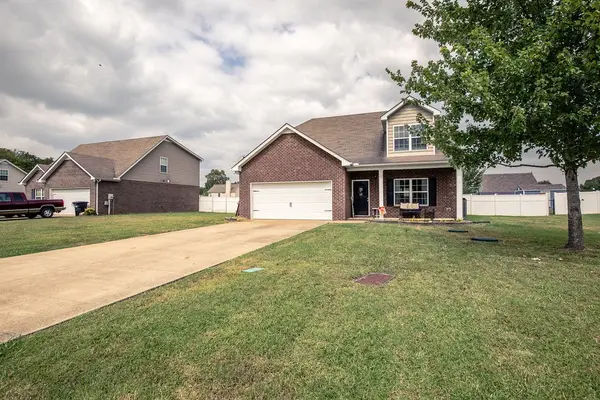 704 Silverhill Dr, Murfreesboro, TN 37129