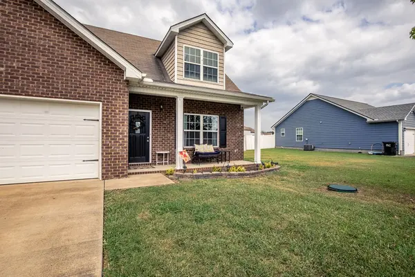 704 Silverhill Dr, Murfreesboro, TN 37129