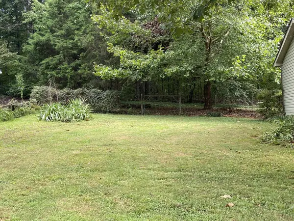 165 County Road 513, Etowah, TN 37331