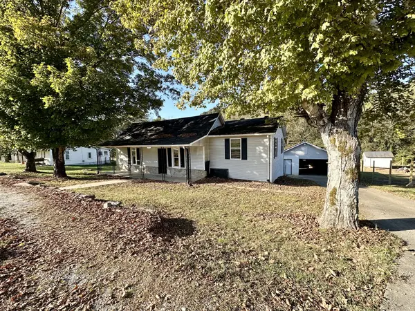 729 Lancaster Hwy, Lancaster, TN 38569