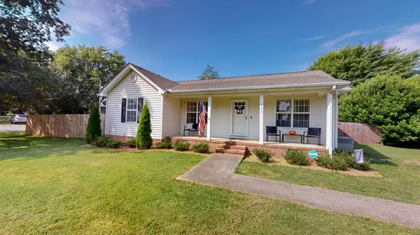 708 Adams Dr, Shelbyville, TN 37160