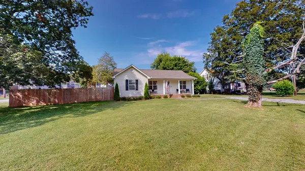 708 Adams Dr, Shelbyville, TN 37160