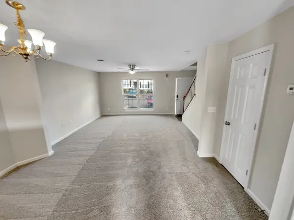 6025 Cullen Dr, La Vergne, TN 37086