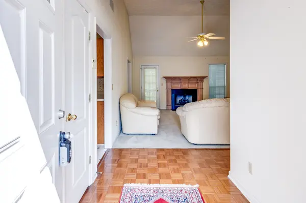 1708 Olive Cir, Nashville, TN 37217