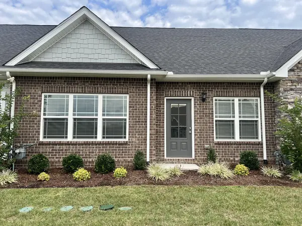 1689 Foston Ln, Gallatin, TN 37066