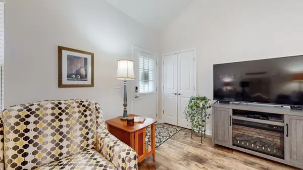 1855 Red Rd, Mc Minnville, TN 37110