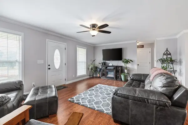 304 Spring Breeze Dr, Smithville, TN 37166