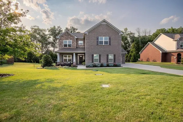 1505 Lila Dr, Murfreesboro, TN 37128