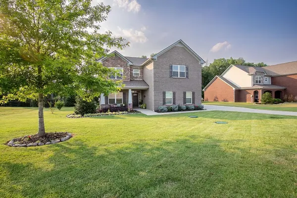 1505 Lila Dr, Murfreesboro, TN 37128