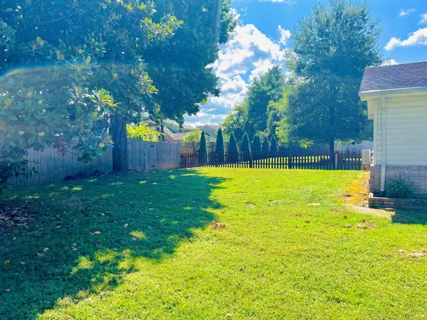 289 Huntington Dr, Gallatin, TN 37066
