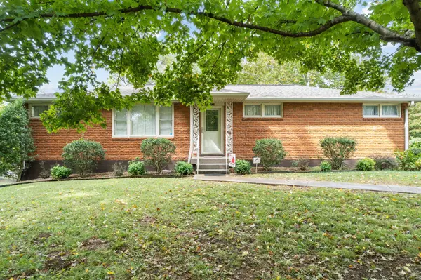 2424 Melbourne Dr, Nashville, TN 37214
