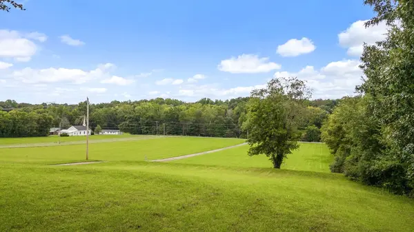 3343 Old Greenbrier Pike, Springfield, TN 37172