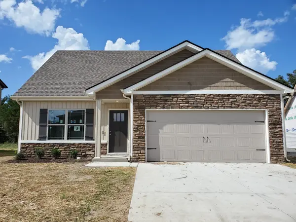 2820 Valley Farms Dr, Christiana, TN 37037