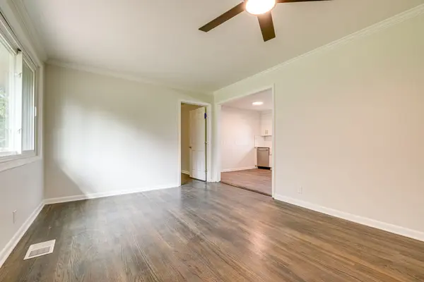 585 Walton Ferry Rd, Hendersonville, TN 37075