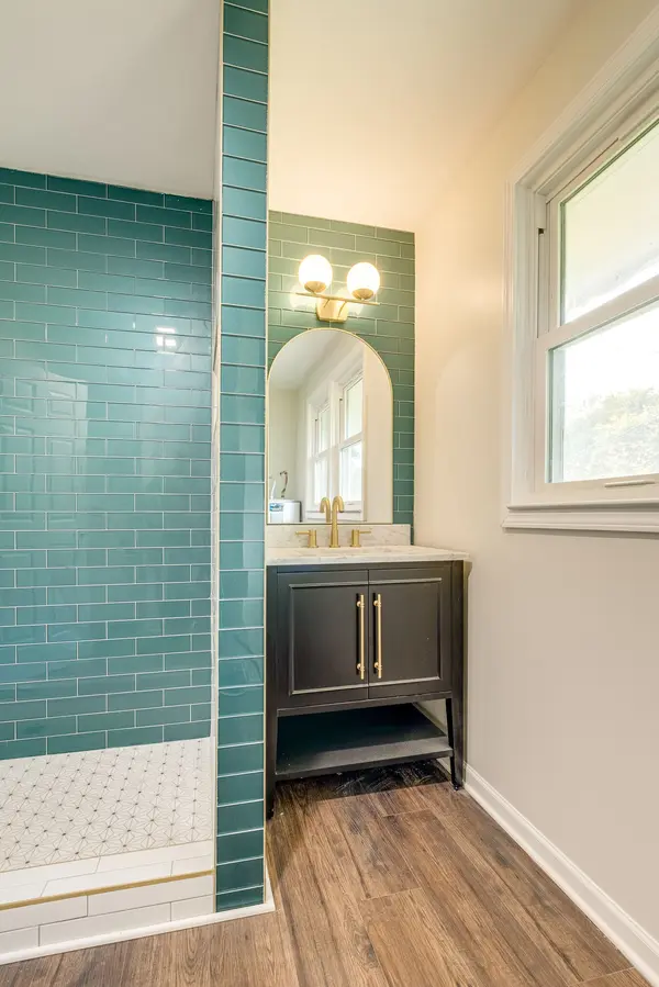 585 Walton Ferry Rd, Hendersonville, TN 37075