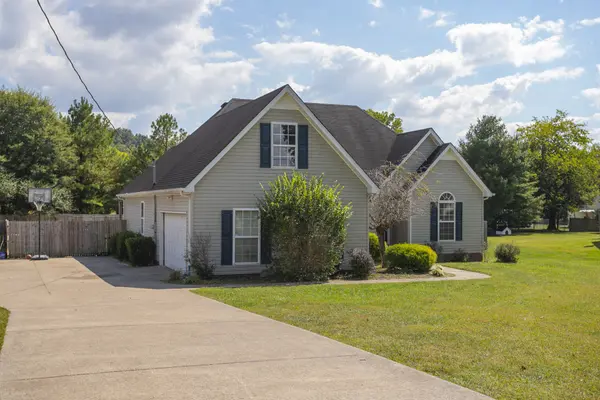 108 Mountain View Rd, Bell Buckle, TN 37020