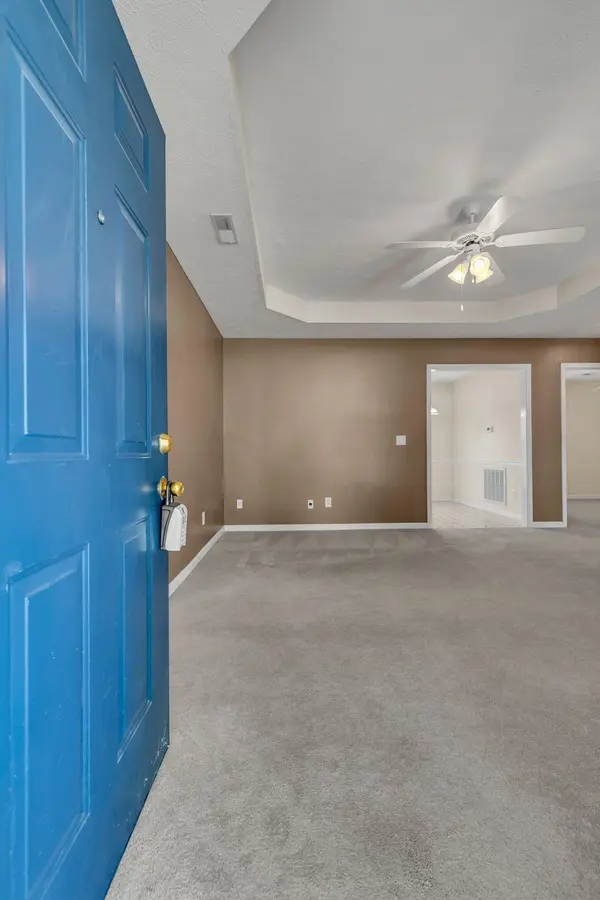 2049 Abingdon Dr, La Vergne, TN 37086