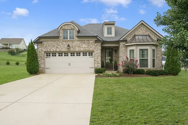 2609 Chesterfield Ln, Columbia, TN 38401