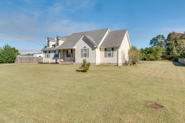 321 Paragon Dr, Bell Buckle, TN 37020